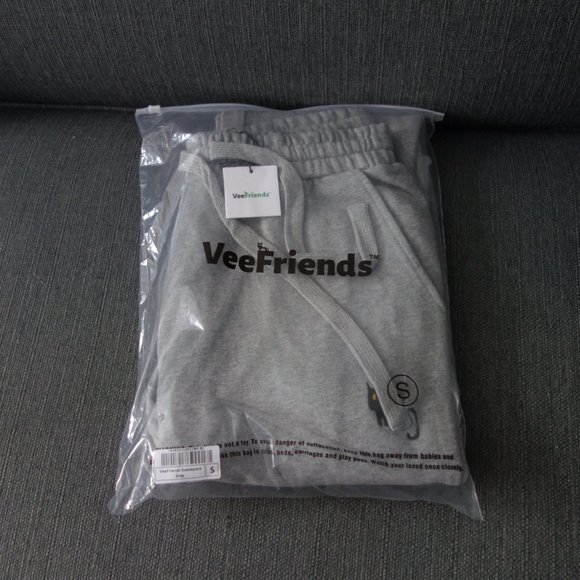 VeeFriends Classic Ash Grey Track Suit Size S - Picture 4 of 15